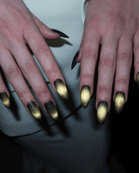 Metallic ribbed nails